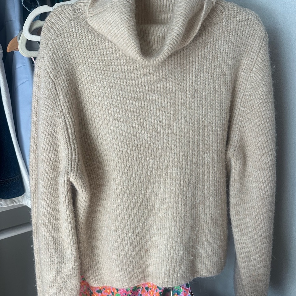 Topshop cream Turtleneck Sweater - S